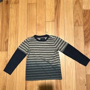 Andy & Evan 3T long sleeved shirt gray/blue shirt with navy sleeves and stripes